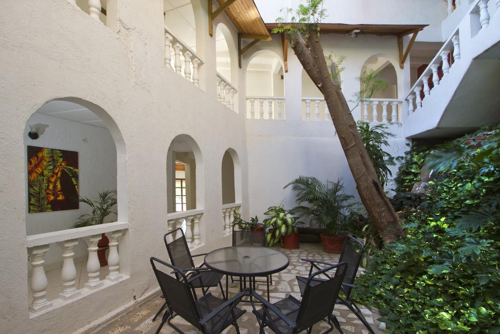 Hotel Bahia Таганга Екстер'єр фото