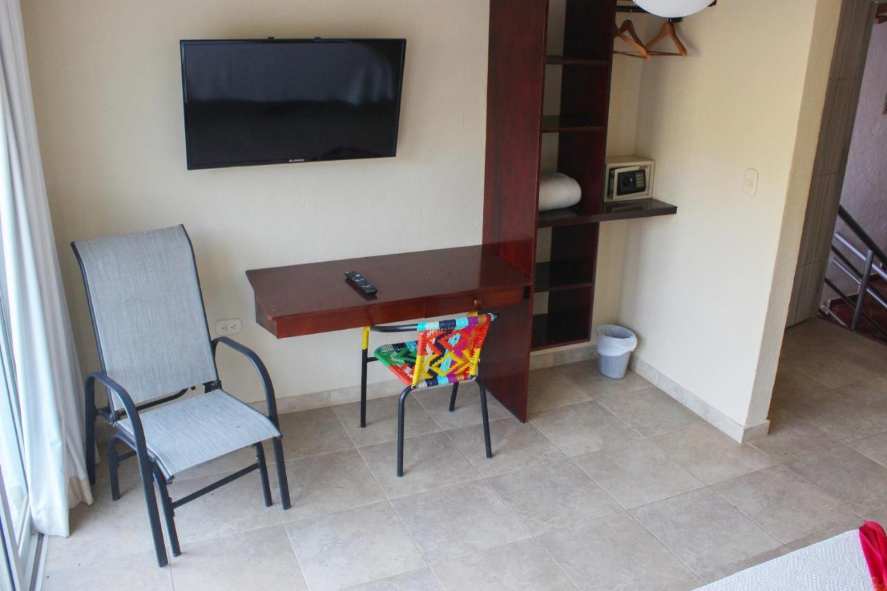 Hotel Bahia Таганга Екстер'єр фото