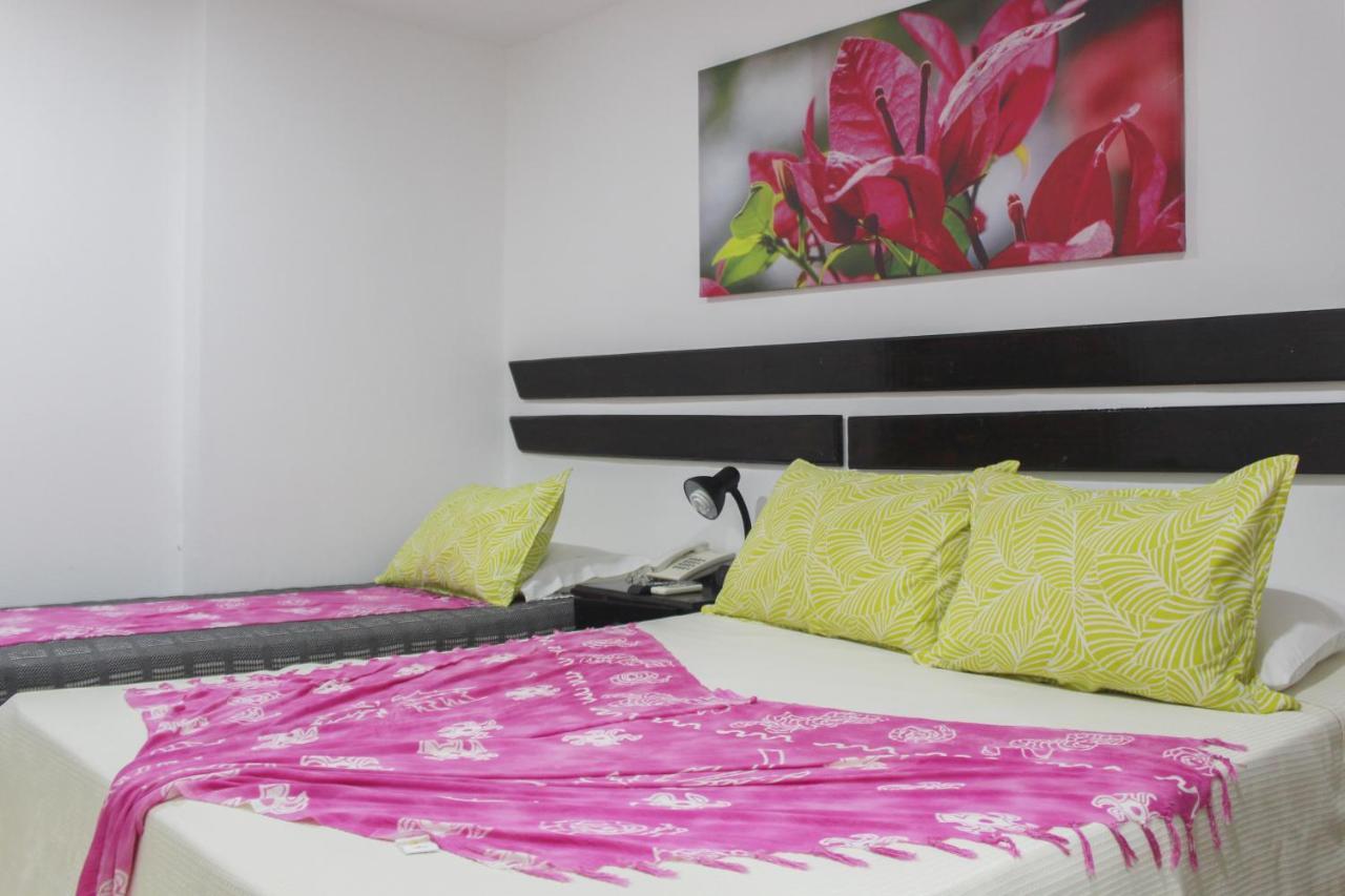 Hotel Bahia Таганга Екстер'єр фото